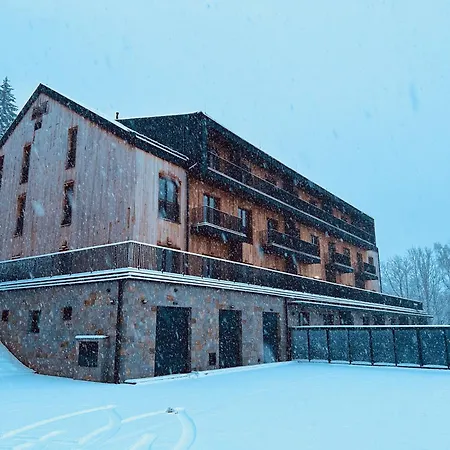 Krkonose - S Vyhledem بينيكو